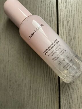 Laura Mercier setting spray
